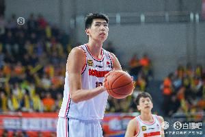 ：辽宁浙江南京都有意徐昕 浙江想提供转会费而不涉及球员