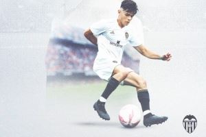 官方：瓦伦西亚22岁边锋弗兰-佩雷兹转会巴列卡诺，签约4年