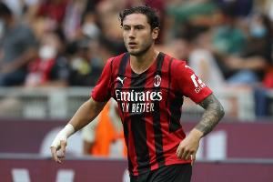 斯基拉：卡拉布里亚将免签加盟帕纳辛纳科斯，签约至2028年