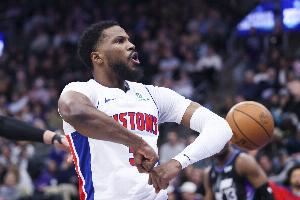 薪资专家：雷霆热火等8支球队能报价比斯利 勇士或许也行但很困难