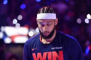 蒂格：西蒙斯的生涯结束了 他的伤很严重&让他的能力都消失了