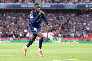 巴黎要怒了😡队报：登贝莱预计伤缺6-8周，缺阵欧冠对阵巴萨