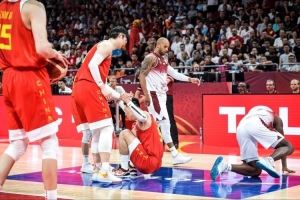 一个词形容国家队生涯 王哲林：遗憾 19年有很好的机会没有把握住