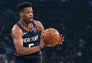 名记：小丹尼斯-史密斯和厄尔与独行侠均签Exhibit 9非保障合同