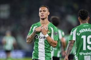 这没进？安东尼两轰世界波+9场5球2助，仍遭安帅无视落选巴西名单图片