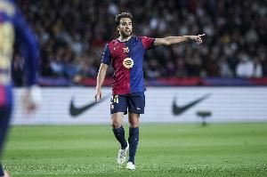 记者:埃里克-加西亚鼻梁骨折,巴萨中卫仅剩阿劳霍和库巴西