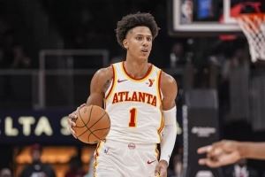 布克在太阳的角色，杰伦·约翰逊的超级三双